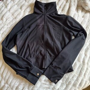 ****sold****Nike Dri Fit Jacket Full Zip Women’s Size 4-6 Excellent